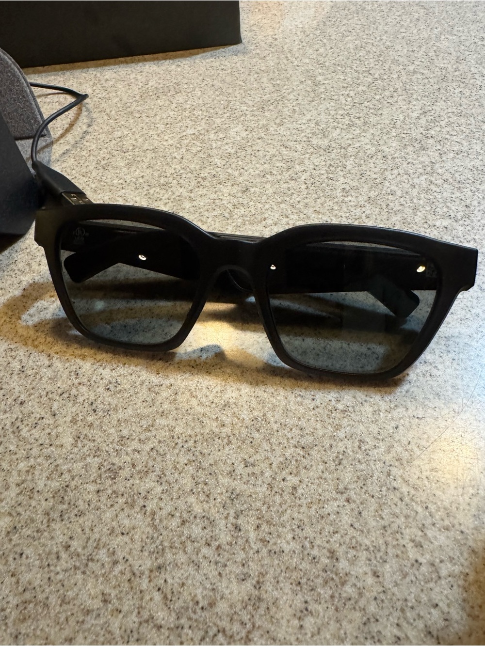 Bose Alto sunglasses with speakers - Picture 4 of 6